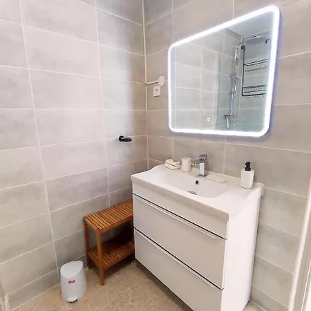Grand Ensoleille Avec Parking Apartment *